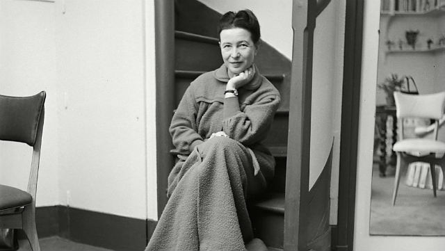 ''Kadın Doğulmaz, Kadın Olunur!'': Simone de Beauvoir